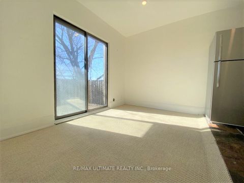 Photo 40 at 533 Kingston Road, The Beaches, Toronto