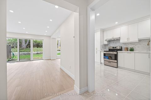 Photo 6 at 102 - 135 Scenic Mill Way, Windfields, Toronto