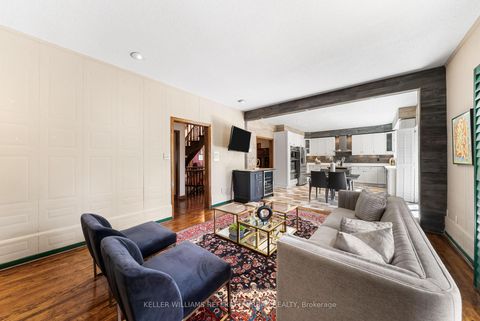 Photo 15 at 73 Garnier Court, Steeles, Toronto
