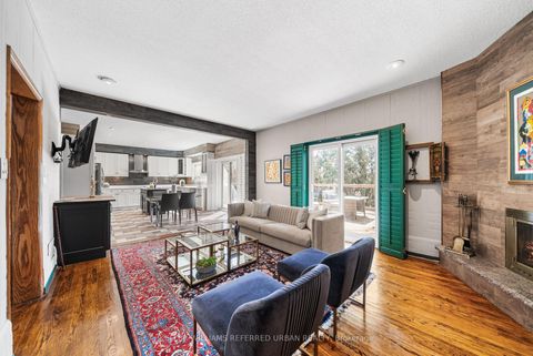 Photo 17 at 73 Garnier Court, Steeles, Toronto