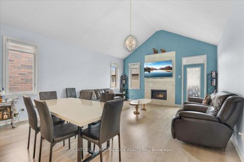 Photo 7 at 16 Faimira Avenue, Keswick South, Georgina