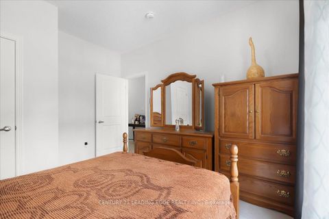 Photo 19 at 16 Faimira Avenue, Keswick South, Georgina