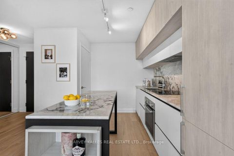Photo 5 at 510 - 151 Avenue Road, Annex, Toronto