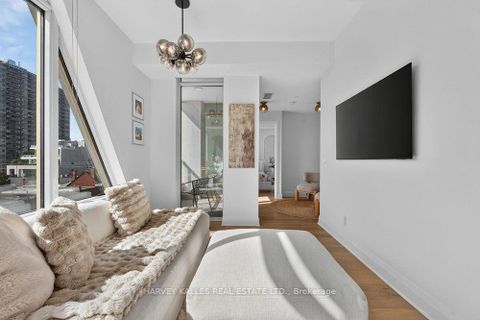 Photo 8 at 510 - 151 Avenue Road, Annex, Toronto