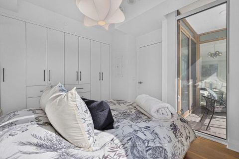 Photo 13 at 510 - 151 Avenue Road, Annex, Toronto