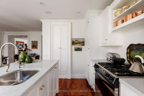 Photo 14 at TH6 - 94 Crescent Road, Moore Park, Toronto
