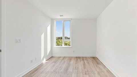 Photo 12 at 519 - 3100 Keele Street, CFB, Toronto
