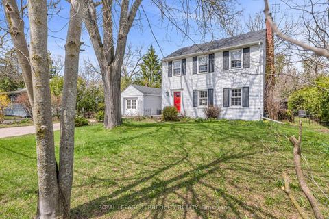 Photo 1 at 155 Centre Street W, Mill Pond, Richmond Hill