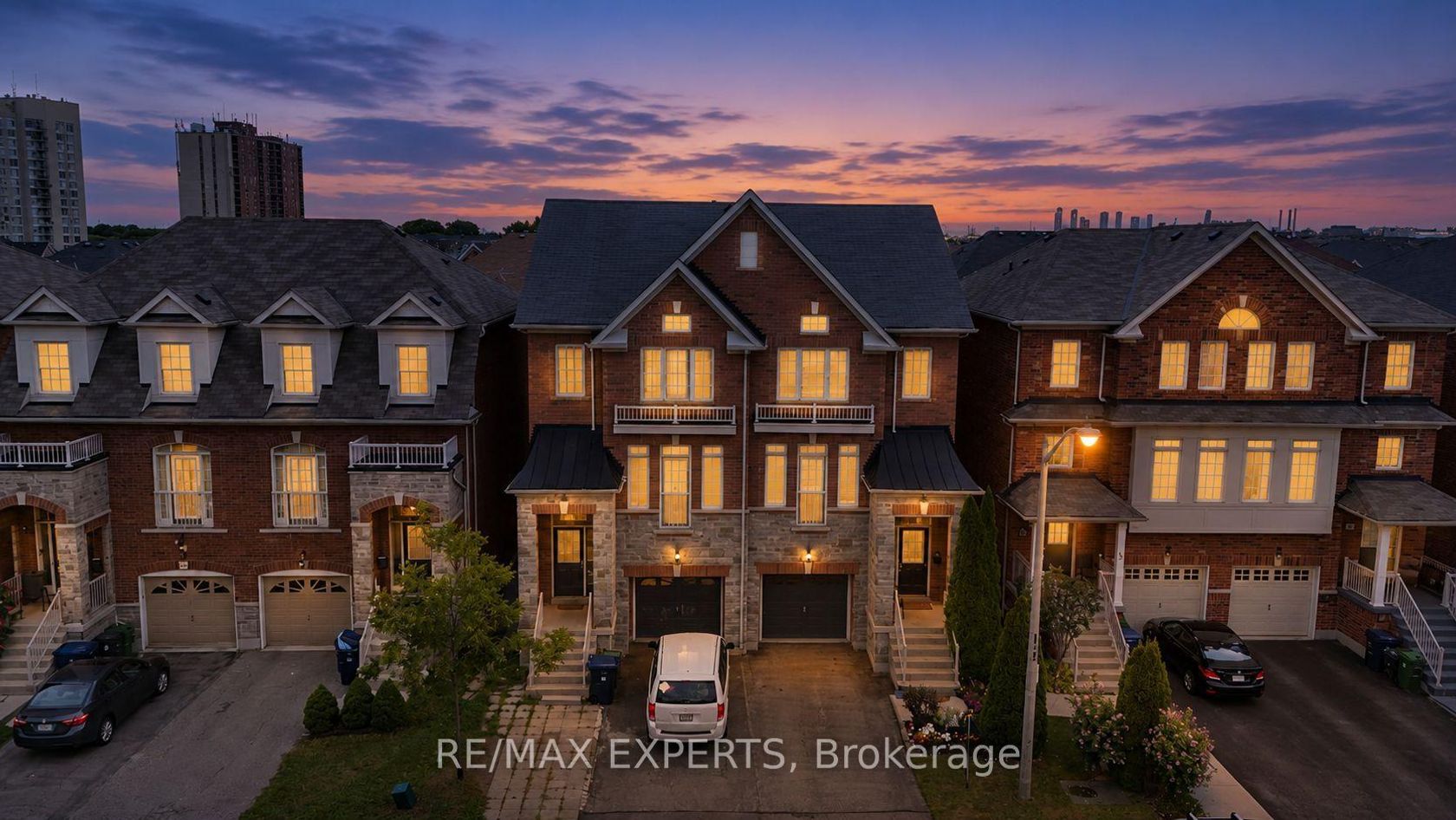 38 Betty Nagle Street, Pelmo Park W5, Toronto photo number 2