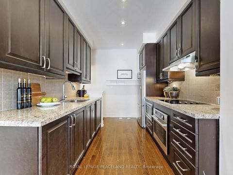 Photo 8 at 82 Hargrave Lane, York Mills, Toronto