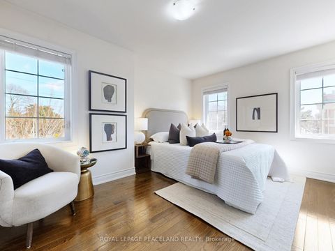 Photo 15 at 82 Hargrave Lane, York Mills, Toronto