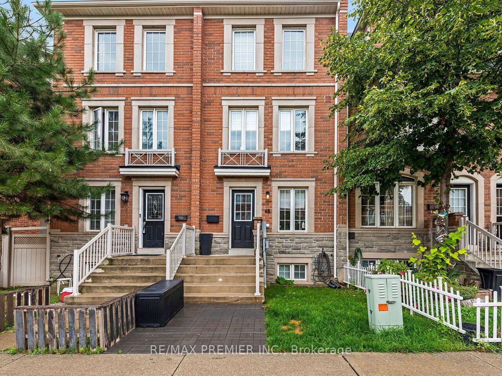 48 Odoardo Di Santo Circle, CFB, Toronto photo number 2