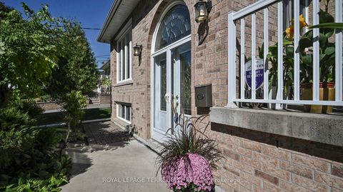 Photo 4 at 134 Hadrian Drive, Old Rexdale, Toronto