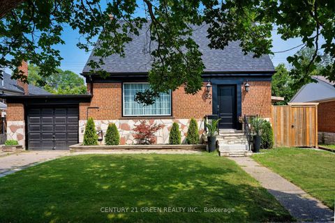 Photo 44 at 32 Castlebar Road, Queensway, Toronto