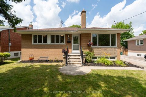 Photo 3 at 30 Benway Drive, Kipling, Toronto