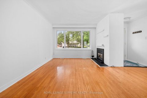 Photo 4 at 30 Benway Drive, Kipling, Toronto