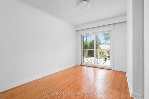 Photo 10 at 30 Benway Drive, Kipling, Toronto