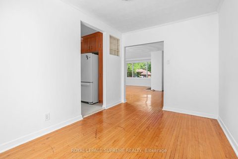 Photo 12 at 30 Benway Drive, Kipling, Toronto