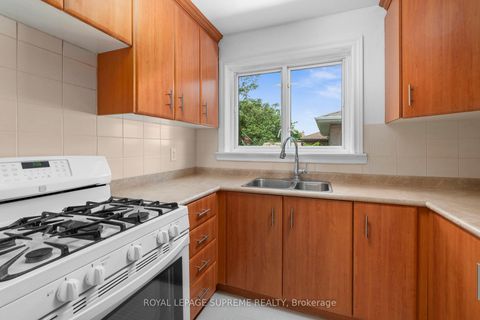 Photo 14 at 30 Benway Drive, Kipling, Toronto