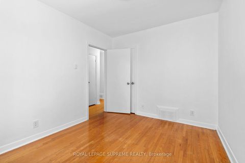 Photo 23 at 30 Benway Drive, Kipling, Toronto