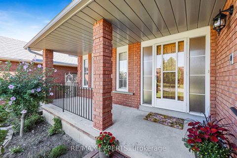Photo 3 at 179 Bordeaux Drive, East Woodbridge, Vaughan