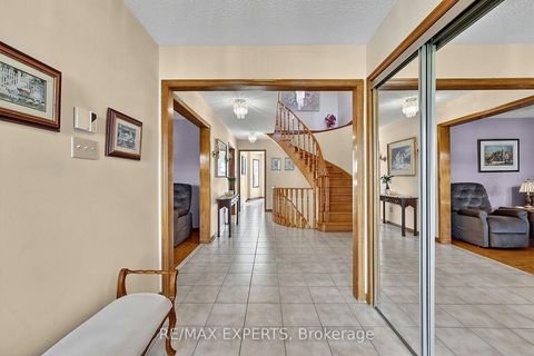 Photo 6 at 179 Bordeaux Drive, East Woodbridge, Vaughan