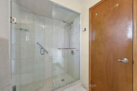Photo 20 at 179 Bordeaux Drive, East Woodbridge, Vaughan