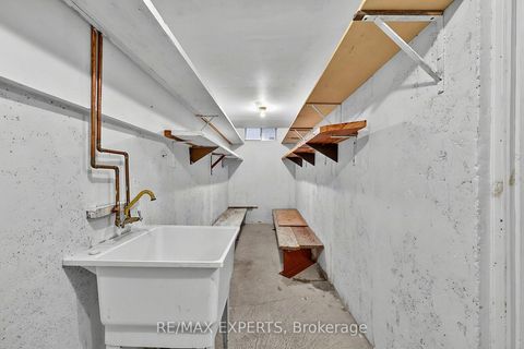 Photo 30 at 179 Bordeaux Drive, East Woodbridge, Vaughan