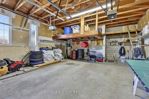 Photo 31 at 179 Bordeaux Drive, East Woodbridge, Vaughan