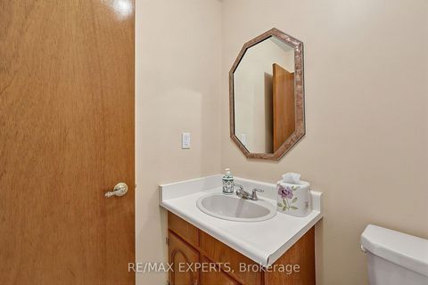 Photo 34 at 179 Bordeaux Drive, East Woodbridge, Vaughan