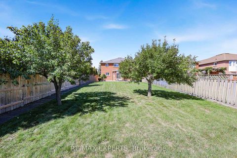 Photo 40 at 179 Bordeaux Drive, East Woodbridge, Vaughan