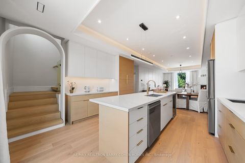 Photo 7 at 33 Lanark Avenue, Oakwood Village, Toronto