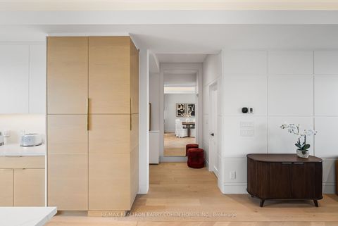 Photo 11 at 33 Lanark Avenue, Oakwood Village, Toronto
