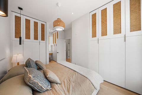 Photo 16 at 33 Lanark Avenue, Oakwood Village, Toronto