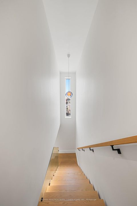 Photo 23 at 33 Lanark Avenue, Oakwood Village, Toronto