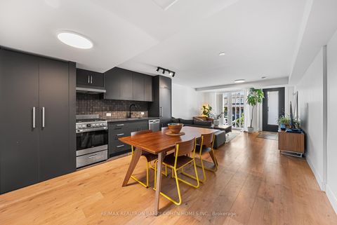Photo 25 at 33 Lanark Avenue, Oakwood Village, Toronto