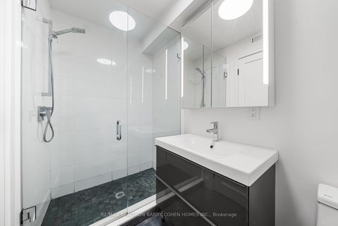 Photo 29 at 33 Lanark Avenue, Oakwood Village, Toronto