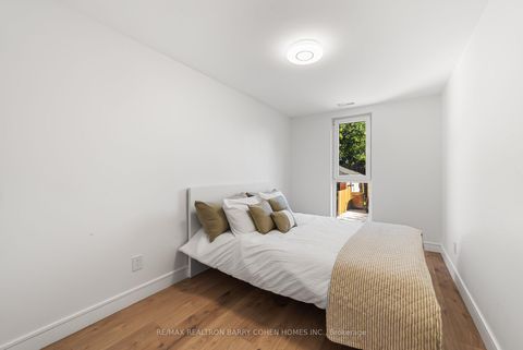 Photo 31 at 33 Lanark Avenue, Oakwood Village, Toronto