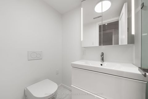 Photo 36 at 33 Lanark Avenue, Oakwood Village, Toronto