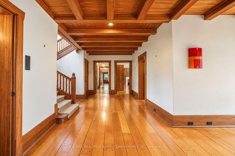 Photo 2 at 372 Old Yonge Street, Windfields, Toronto