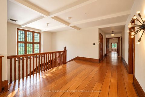 Photo 13 at 372 Old Yonge Street, Windfields, Toronto
