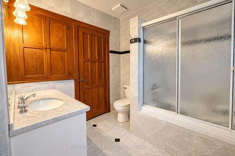 Photo 20 at 372 Old Yonge Street, Windfields, Toronto