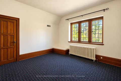 Photo 27 at 372 Old Yonge Street, Windfields, Toronto