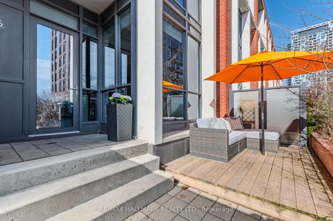 Photo 5 at 126 St David Street, Regent Park, Toronto