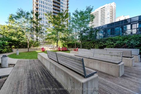 Photo 37 at 126 St David Street, Regent Park, Toronto