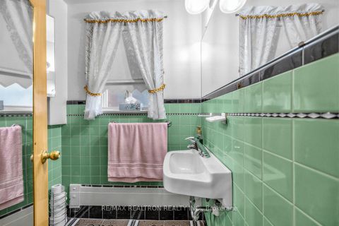 Photo 5 at 74 Lunness Road, Alderwood, Toronto