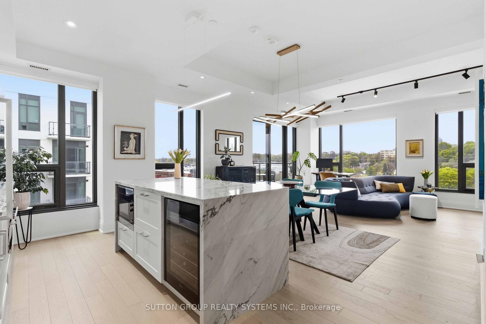 GPH26 - 280 Howland Avenue, Annex, Toronto by Loree Meneguzzi Real Estate GPH26 - 280 Howland Avenue, Annex, Toronto