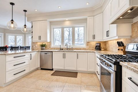 Photo 8 at 38 Camelot Square, Shore, Barrie
