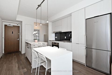 Photo 7 at 1512 - 1 Bloor Street E, Yonge Corridor, Toronto