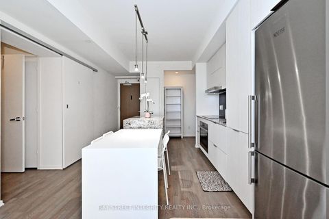 Photo 10 at 1512 - 1 Bloor Street E, Yonge Corridor, Toronto